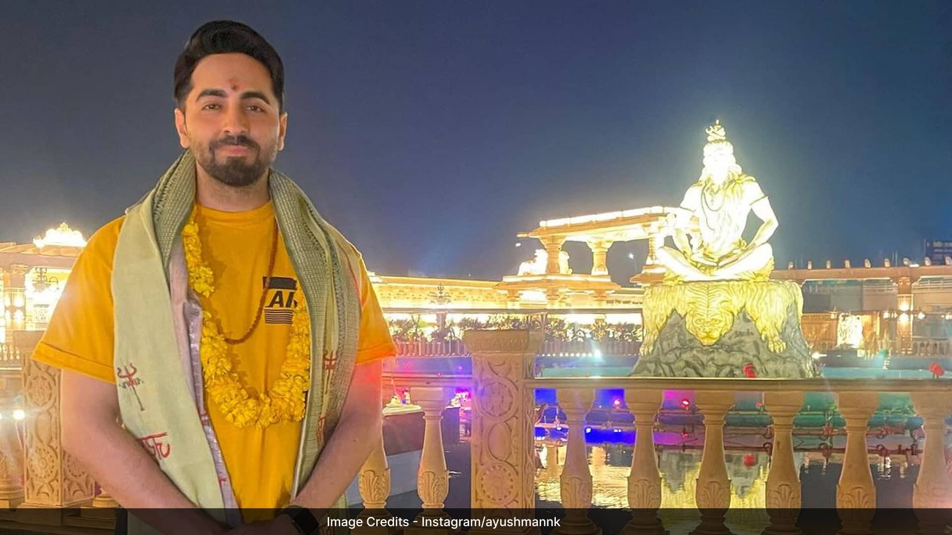 Ayushmann Khurrana seeks blessings at Mahakal Temple in Ujjain