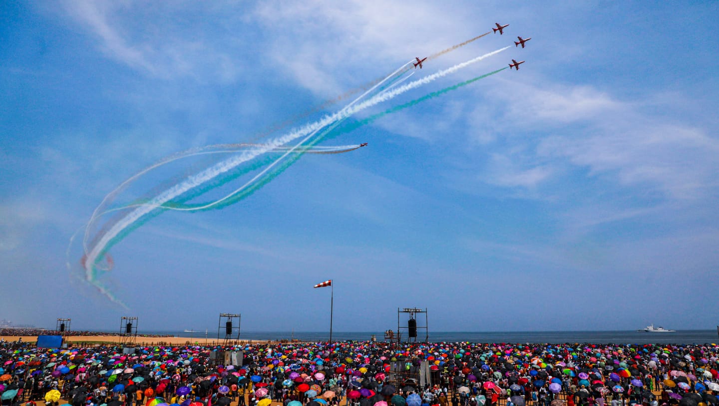 5 dead, 100 hospitalised at IAF air show at Marina Beach in Chennai